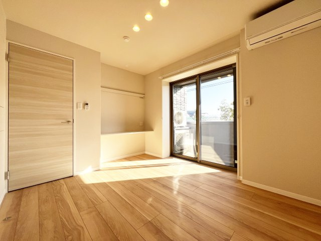 ルーエ清瀬の洋室