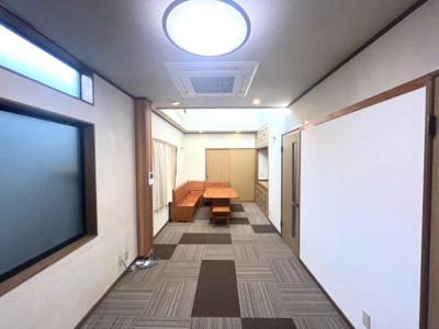 【居間・リビング】 | 中古一戸建　高知市桜井町1丁目