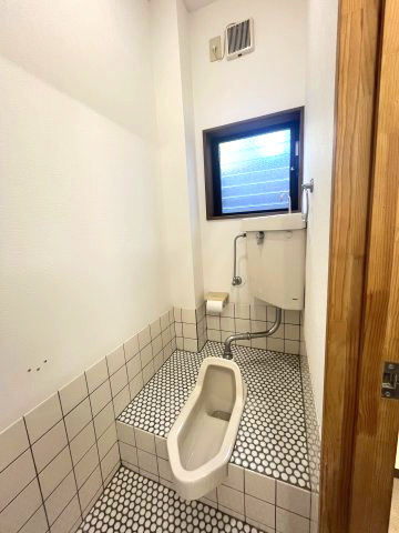 【トイレ】 | 中古一戸建　高知市桜井町1丁目 | １階です。