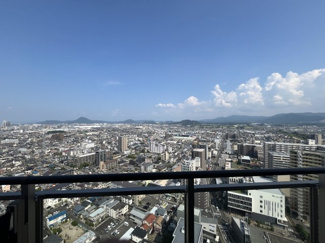 【展望】 | ザ・草津タワー COLORS工務店リノベーションツアー有 | 草津市・栗東市を一望できる
ザ・草津タワーならではの眺望です！
