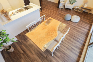 【ダイニング】 | ザ・草津タワー COLORS工務店リノベーションツアー有 | 当社ではお客様にお好きな天然木を選択可能です！
