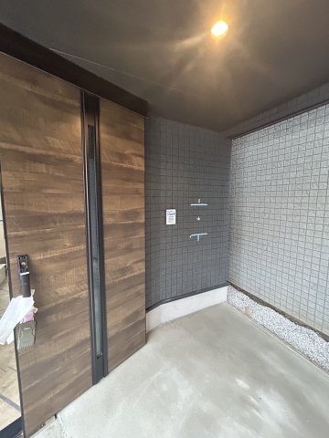 上板橋一丁目新築店舗・事務所のエントランス