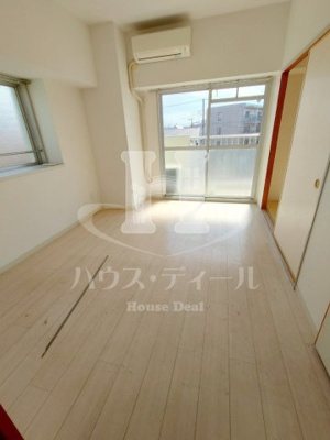 【寝室】 | T's garden蕨Ⅲ | 落ち着いて過ごせるお部屋なので、寝室にいかがでしょうか