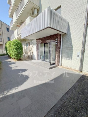 【エントランス】 | T's garden蕨Ⅲ | エントランスです