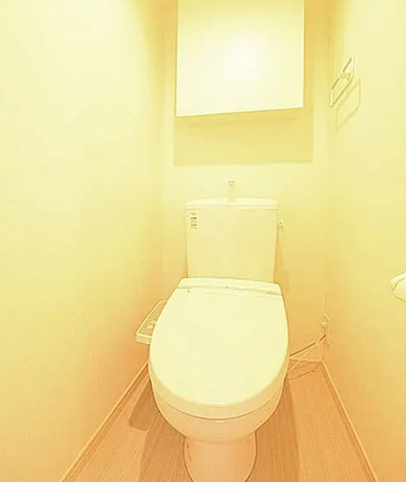 【愛知県】名古屋市北区　一棟売アパートのトイレ