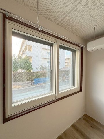 「防音マンション」VORT豊玉中レジデンスの設備|3重サッシの防音仕様です