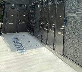 マーレ明大前Ⅱのエントランス