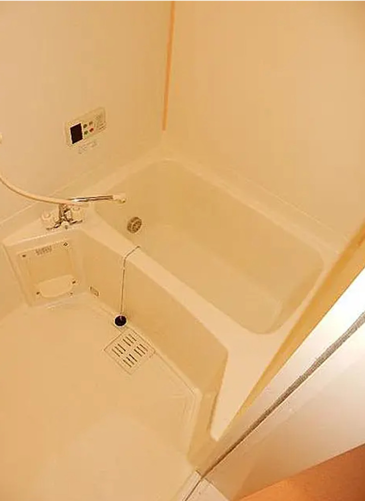 【東京都】江戸川区中央1棟売りアパート　満室稼働中！の浴室