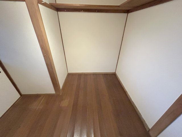 安川貸家の内装