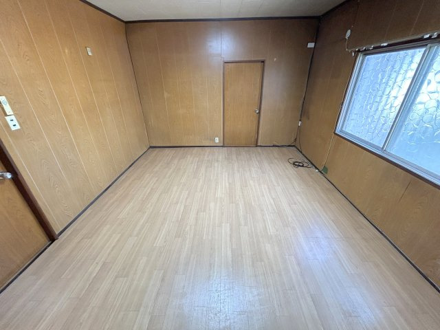 安川貸家の居間・リビング