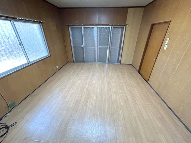 安川貸家の洋室