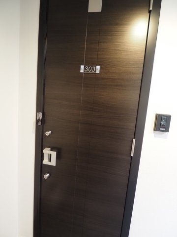 【その他共用部分】 | リビオン千駄ヶ谷 | 不在時のお荷物管理にも便利な宅配ボックス完備※別部屋参考写真