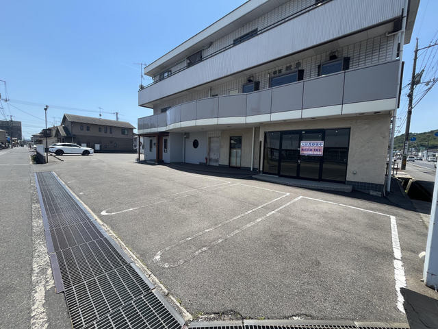 フローレンス南蔵王の駐車場