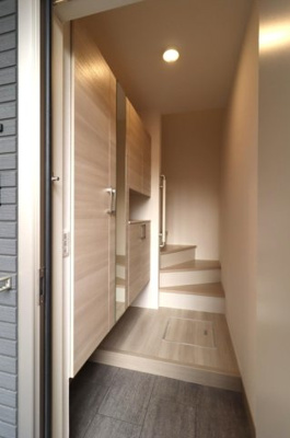 【玄関】 | ストルーチェ