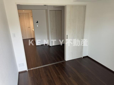 【寝室】 | レガリス武蔵小山 | 広くて明るい寝室