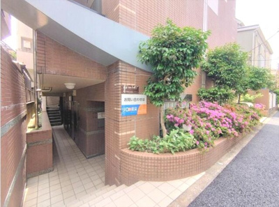 【エントランス】 | 池袋マンション | きれいに整備されたエントランスです(^^)/