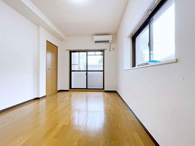 【居間・リビング】 | プティリヴィエール【名古屋市賃貸・ネット無料】