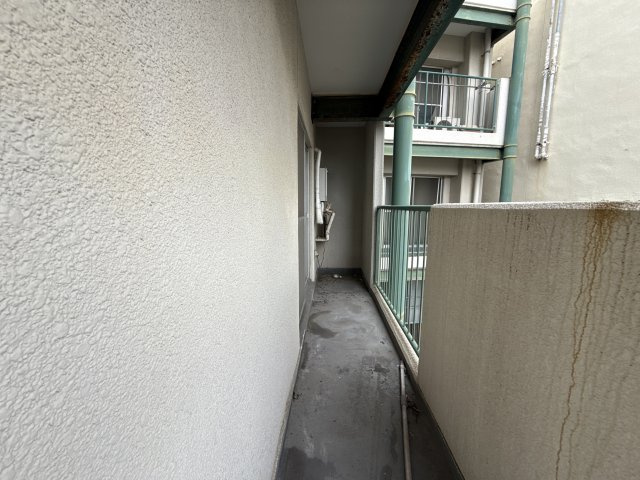 コーポラスエルのバルコニー