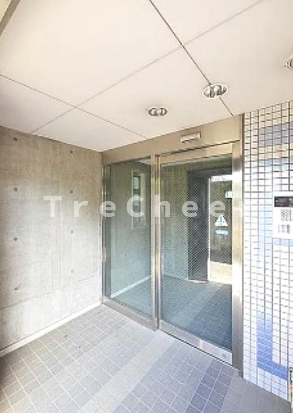 ムーンシックスのエントランス