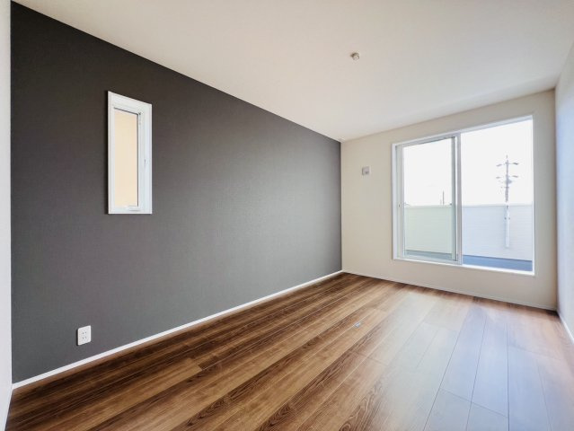 半田市平地馬場町2丁目31-2『仲介手数料無料』新築戸建ての洋室