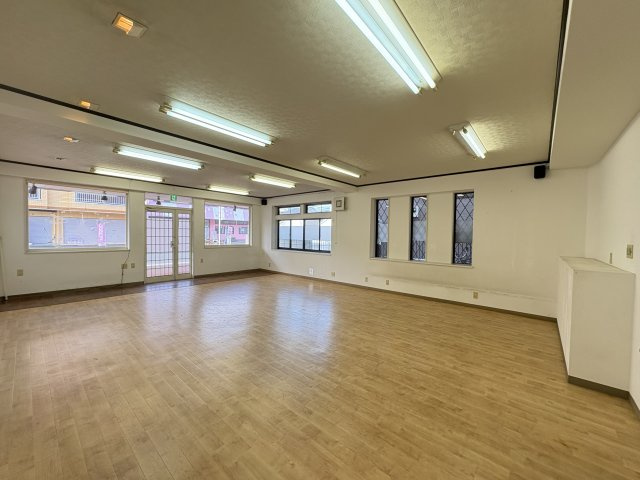 北葛飾郡杉戸町高野台南２丁目の店舗事務所の内装