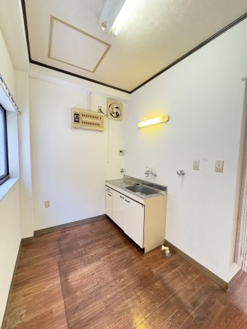 北葛飾郡杉戸町高野台南２丁目の店舗事務所のキッチン