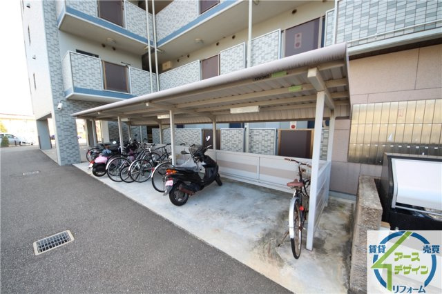 コン・タント・アモーレのその他共用部分|駐輪場があります