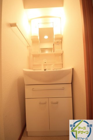 コン・タント・アモーレの洗面所|脱衣スペースもあります