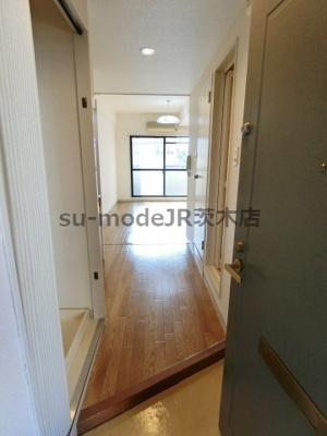 【玄関】 | ラフィーネ西駅前 | 別部屋写真