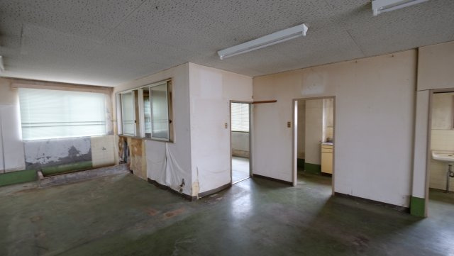 土七ビルの内装