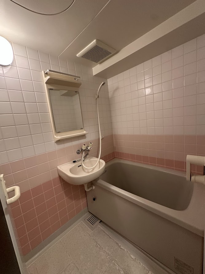 ライオンズマンション柳ヶ瀬【3階】の浴室