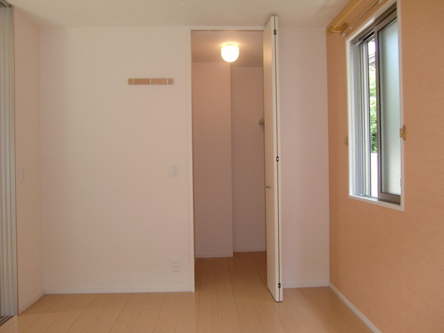 ソレーユ・コートＡ棟の居間・リビング