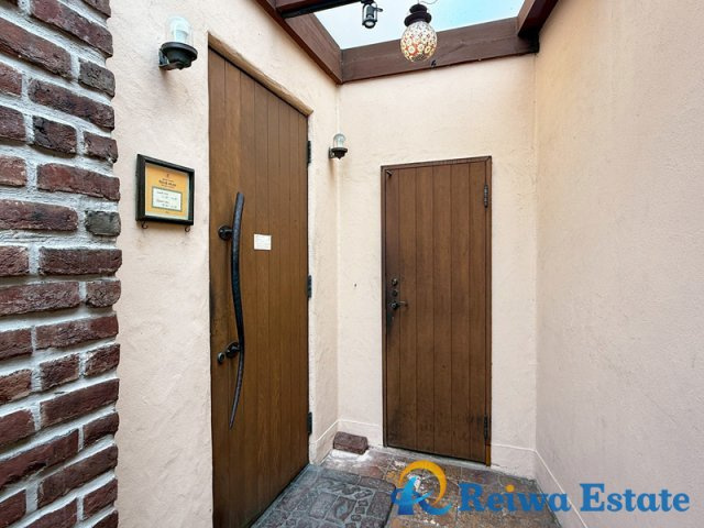 店舗付住宅　茅ヶ崎市浜須賀の玄関