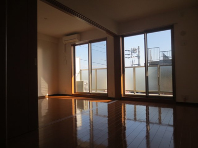 【居間・リビング】 | 園生テクノプラザ