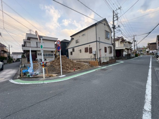 【前面道路含む現地写真】 | 川越市小室　新築分譲　JR川越線『西川越駅』徒歩8分　【泉小学区】