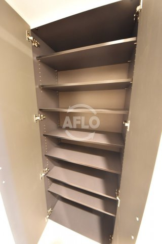 La Douceur天満（ラドゥセール天満）の玄関|プレジオ天満　シューズボックス