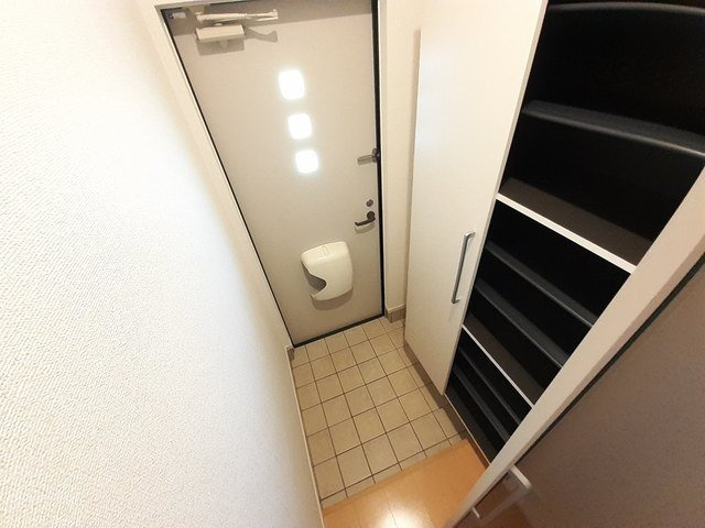 ＥＬＵＣＥの玄関