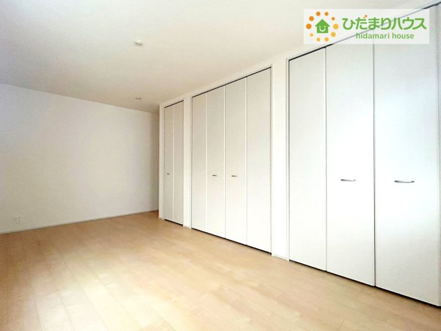 北茨城市平潟町1期　新築戸建　1号棟の寝室|ゆとりのある主寝室！ご家族全員で寝れちゃいます(^^♪