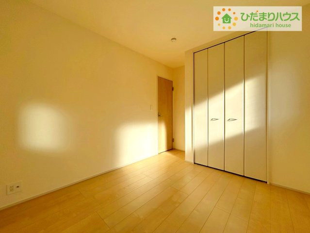 北茨城市平潟町1期　新築戸建　1号棟の洋室|洋室は高い天井のゆったりとした空間を演出(^^)/