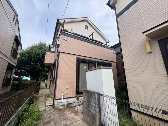 【外観】 | 西東京市南町１丁目　中古戸建て | 落ち着いた色合いが街並みに自然に溶け込む外観