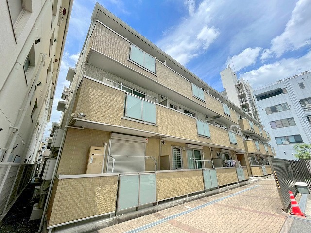 シャルムBの外観