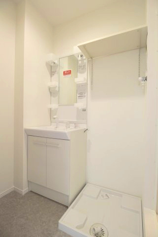 【洗面所】 | AQUE24 | 忙しい朝には欠かせない洗面所です
※別部屋の6号室の写真です