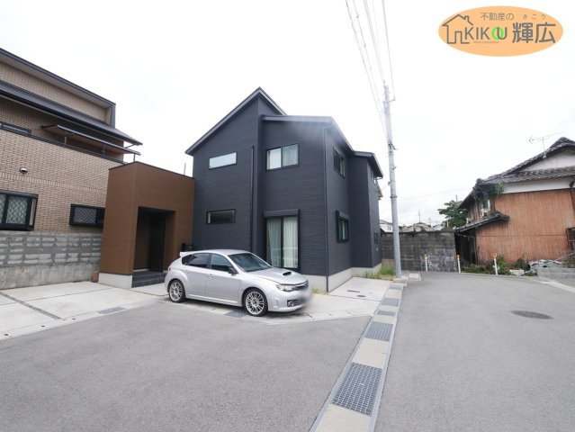 姫路市飾磨区加茂　中古戸建の玄関