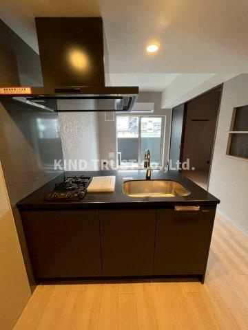 エスリードレジデンス梅田クラスシティのキッチン|コンパクトなキッチンで掃除もラクラク