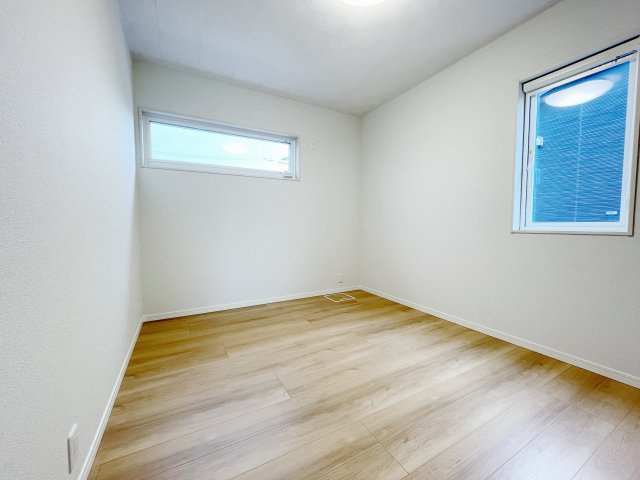 新築戸建・建売　矢吹町東郷　モデルハウス　善郷小・矢吹中の洋室