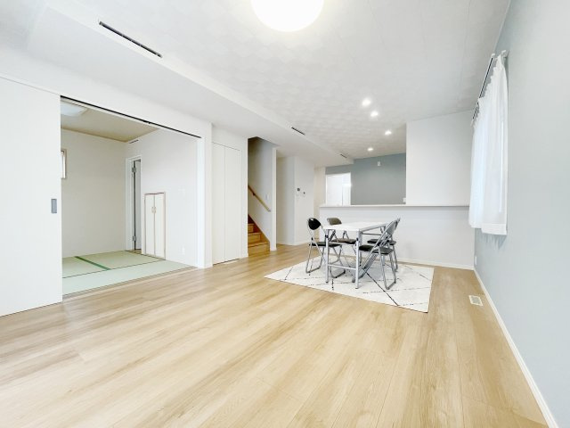 新築戸建・建売　矢吹町東郷　モデルハウス　善郷小・矢吹中の居間・リビング