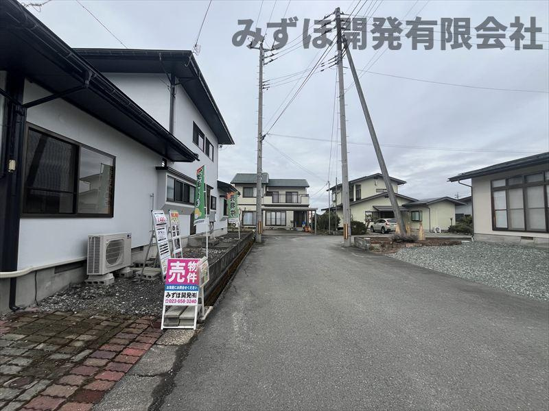 山形市大字大森568-23の前面道路含む現地写真