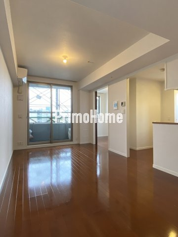 カスタリア東日本橋の居間・リビング