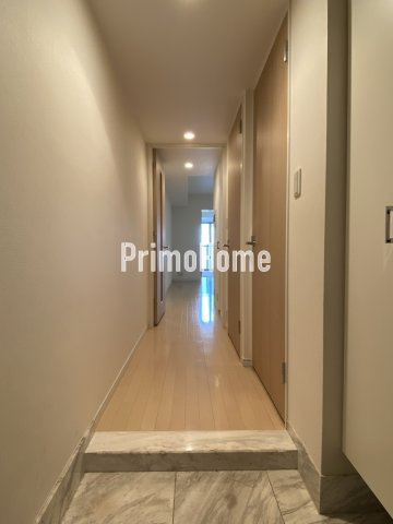 カスタリア東日本橋の玄関