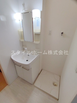 【洗面所】 | ボンフール | 別部屋写真です。